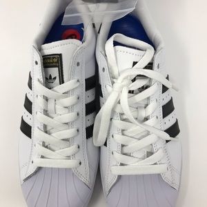 BRAND NEW Mens Adidas Superstars size 6